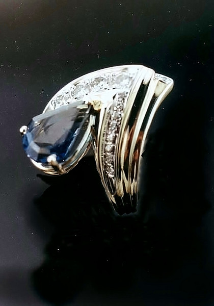 madjeweler > Color photo